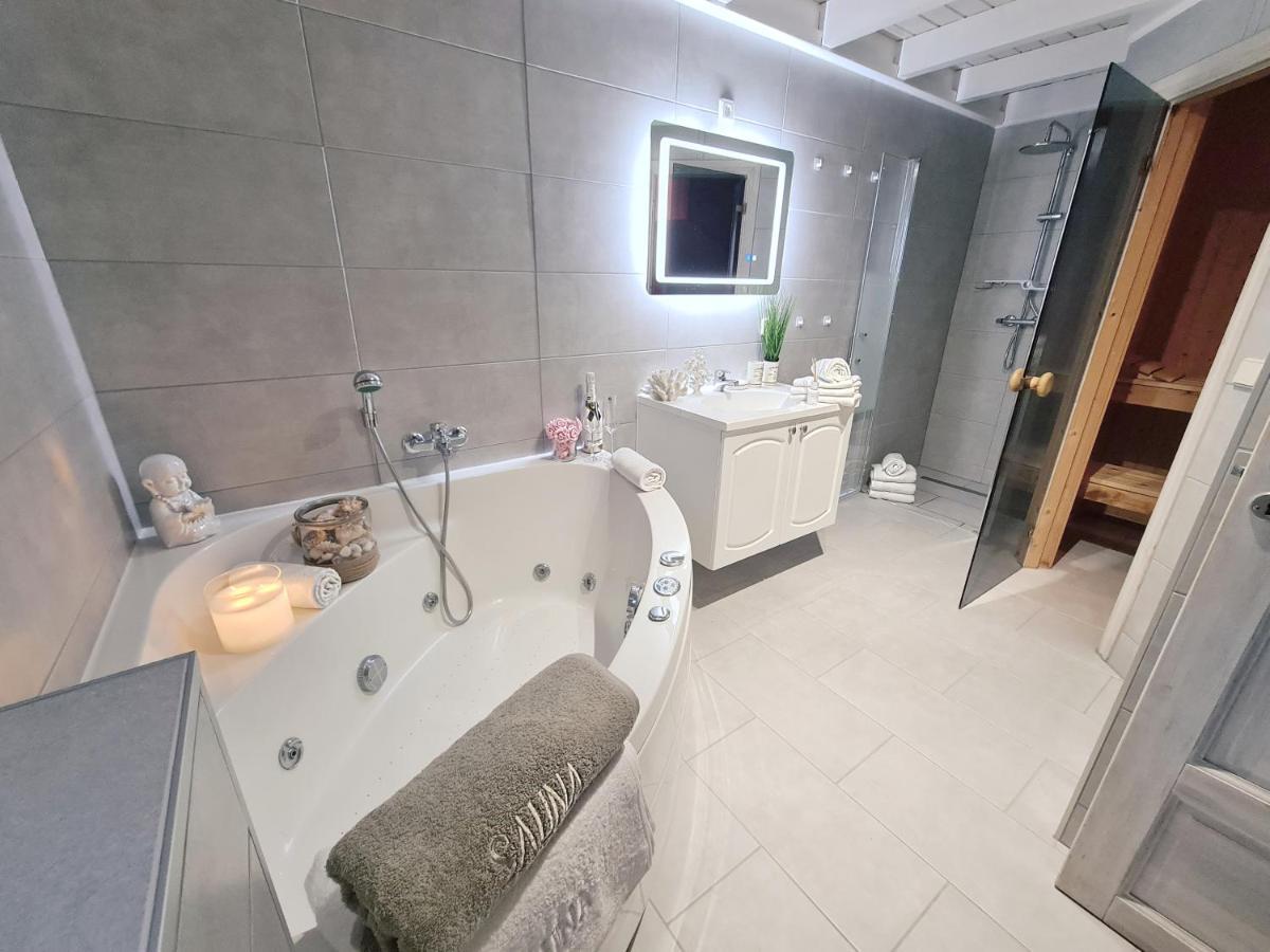 Strandhaus Ruegen - Meerblick, Sauna, Kamin & Whirlpool Baabe Eksteriør billede